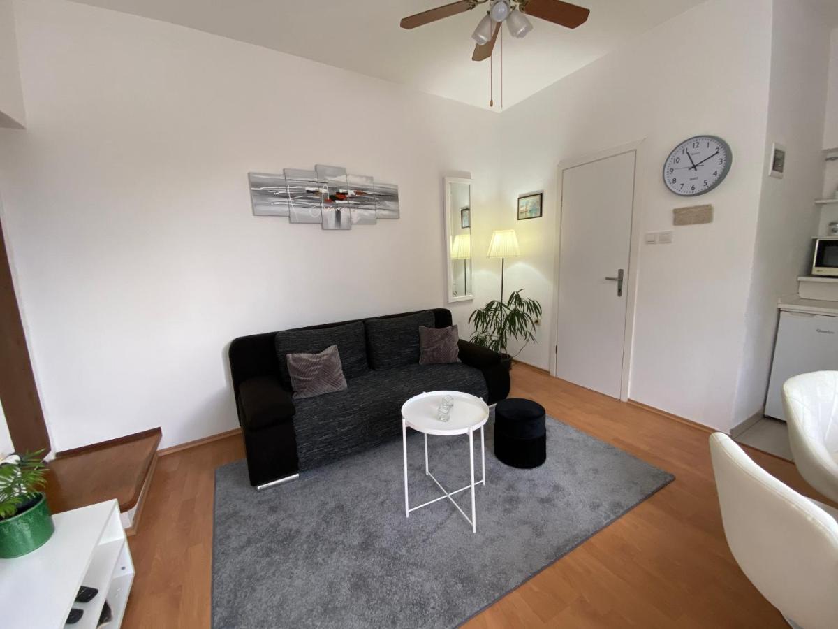 Andreja Apartment *